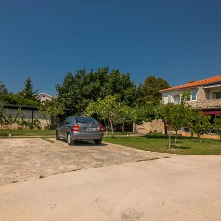 Stella & Luna Lejlighed